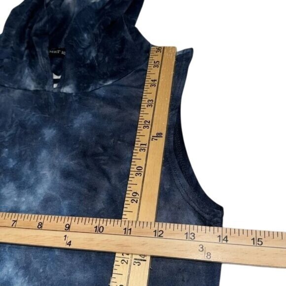Sleeveless Blue Tie-Dye Hooded Dress With Back Cutout Detail - Picture 9 of 9